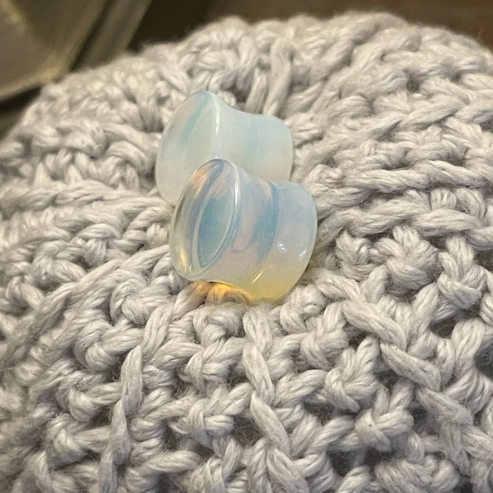 Opal 1/2’ Gauges - Picture 4 of 4